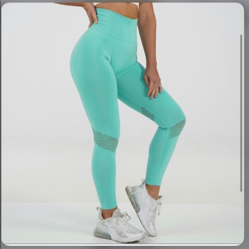 NVGTN Mint Green Leggings